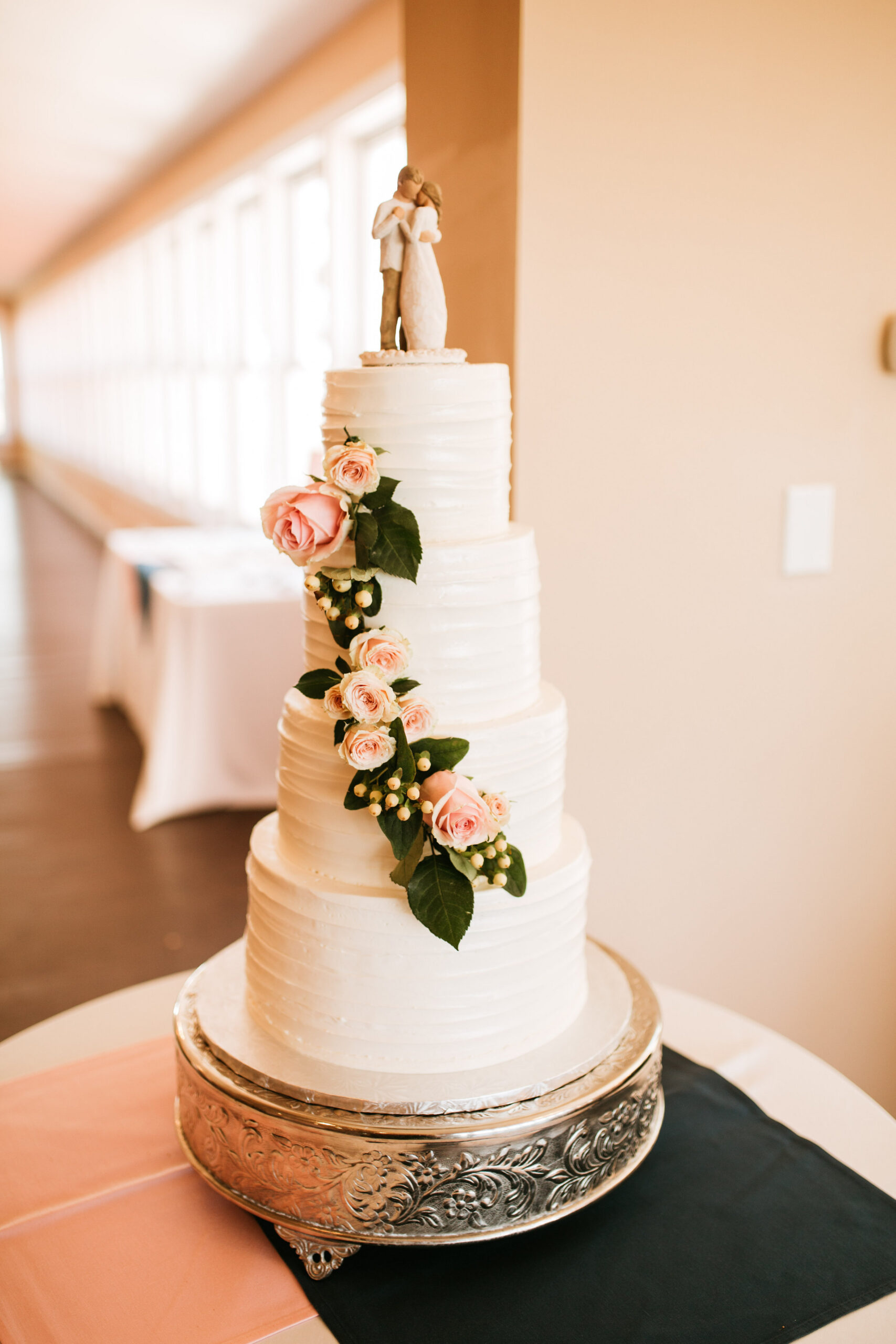 View More: http://courtneysmithphoto.pass.us/julieandjimmie