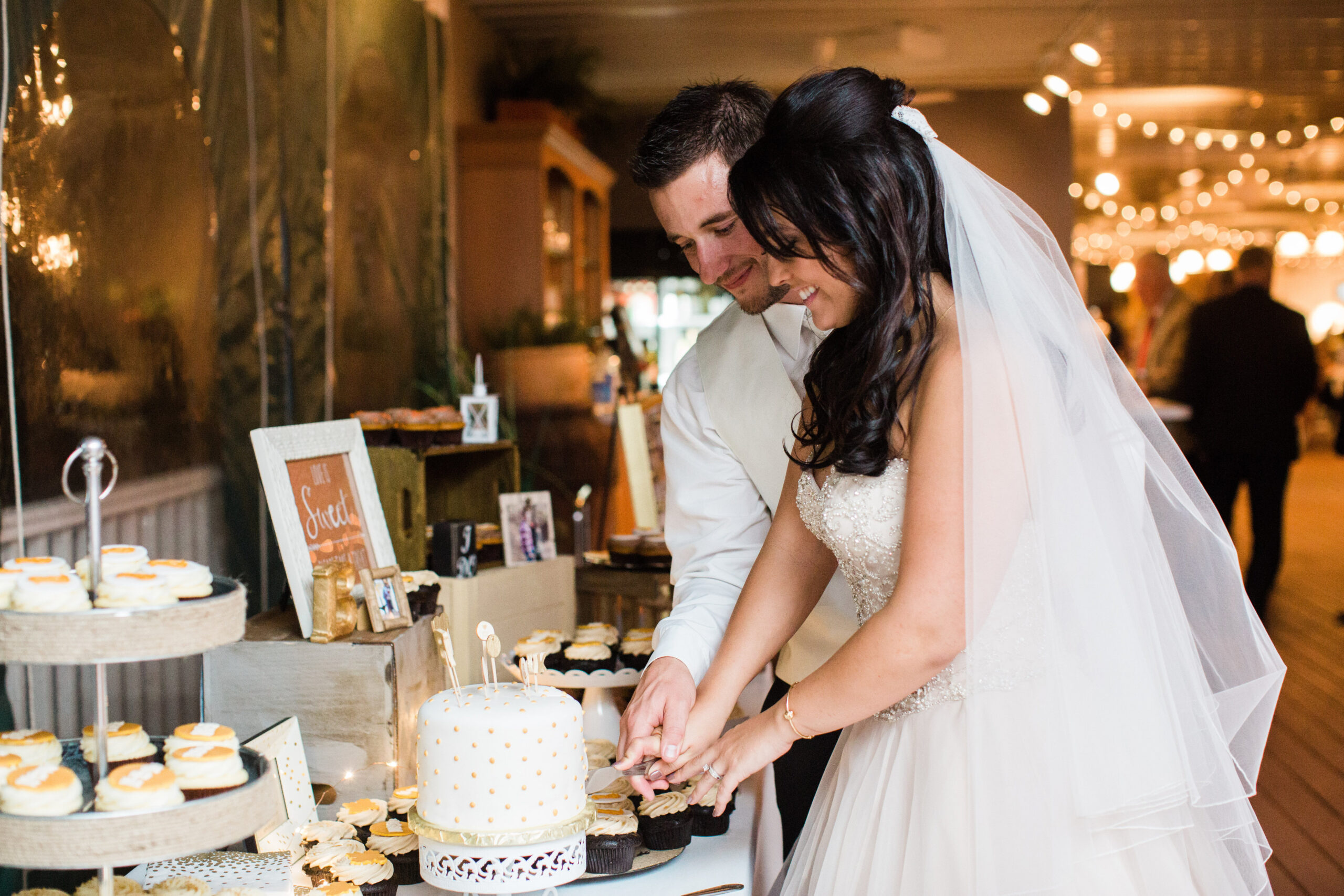 View More: http://erinstubblefield.pass.us/krissychriswed