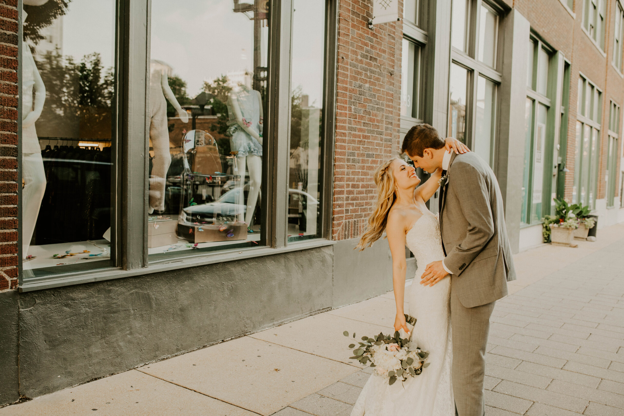 Windows on Washington Wedding Abby + Steve St. Louis St. Louis Wedding Photographer Allison Slater Photography1093