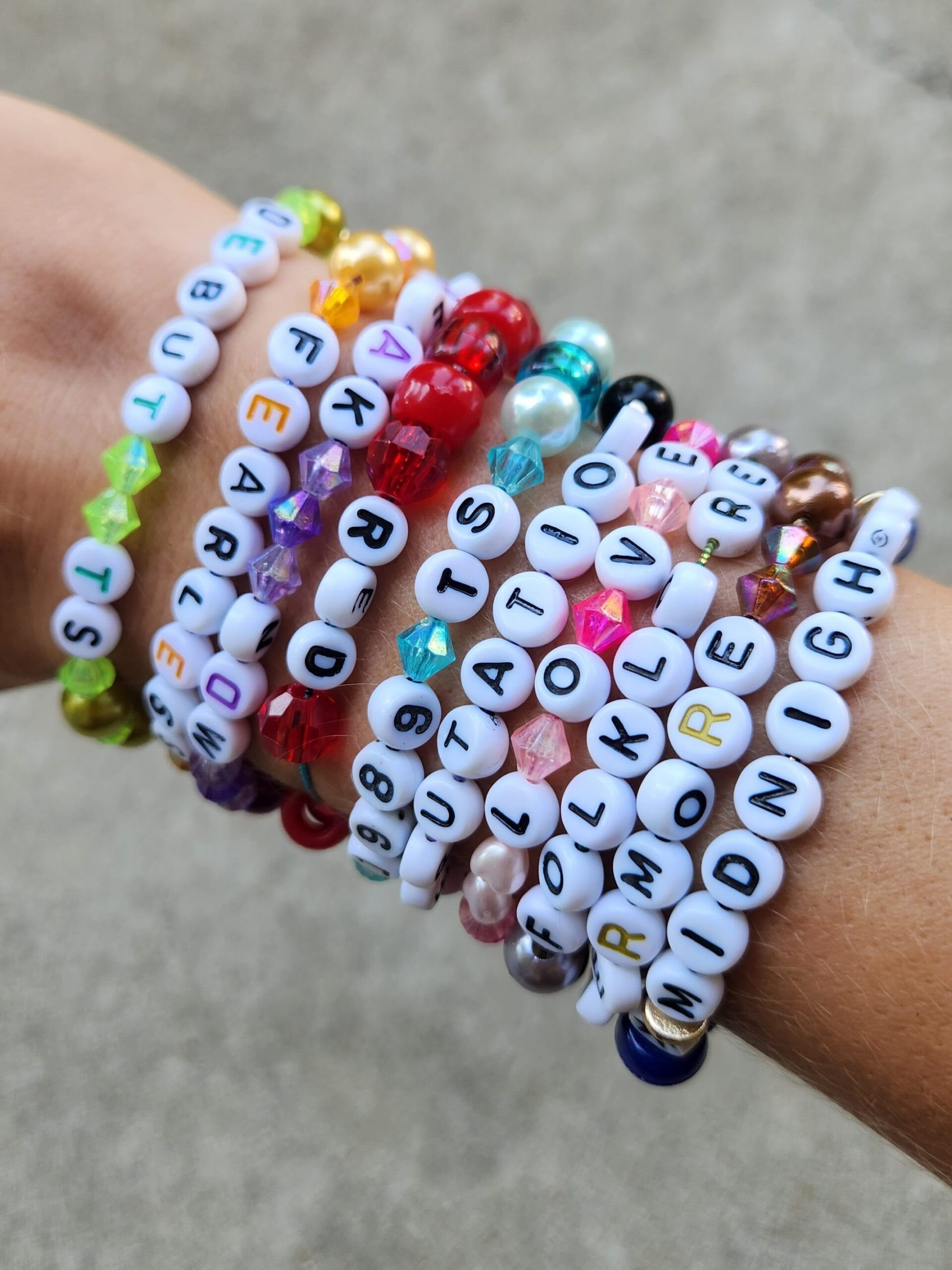 Taylor Swift friendship bracelets