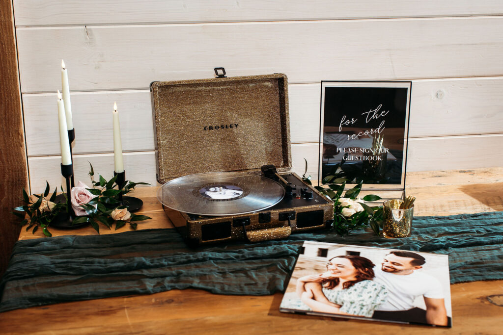 wedding guest book record player vinyls