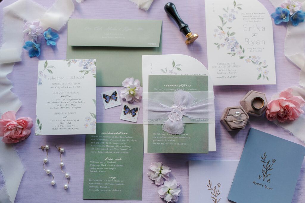 wedding invitations and stationery suite